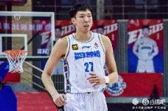 周琦內線統治力十足 12中8砍下19分11板5前場板