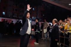 山西球迷賽后高呼“繼續戰斗” 主帥潘江鞠躬致謝