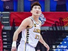 鐵但足夠冷靜！孫銘徽16投5中貢獻15分10助攻僅1次失誤