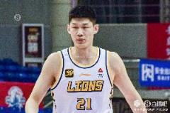 定海神針！胡金秋總決賽場(chǎng)均22.2分6.7籃板命中率64.4%