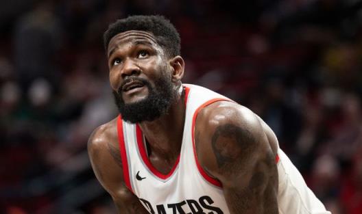 艾頓被買斷引爭搶 湖人有望撿漏沖冠 勇士底牌或出手