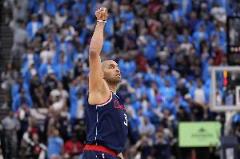 巴圖姆與快船六年內簽五份合同 助球隊換回哈登