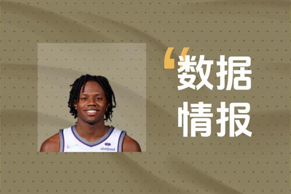 斯圖爾特半場高效表現(xiàn) 湖人進(jìn)攻核心亮眼