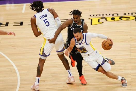 庫里：盧尼不僅是奪冠功臣更是更衣室關鍵人物 我們會想念他