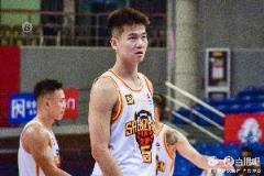 深圳男籃與核心后衛孫浩欽續約兩年