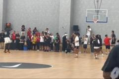 這個視角瞧瞧~媒體人曬詹姆斯連續(xù)三投打鐵視頻：風起云涌