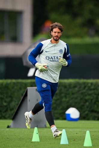 國米官方：迪詹納羅手腕手術(shù)成功，將進(jìn)入康復(fù)階段